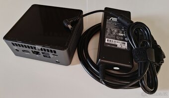 Mini PC Intel NUC (i5-10210U, 8GB RAM, 16GB Optane SSD, 1TB) - 5