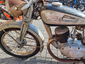 Victoria  KR20 - 5