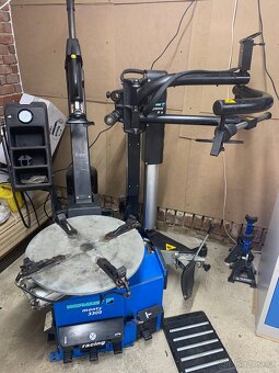 Hofmann Geodyna 7600P + Monty 3300 Racing GP pro pneuservis - 5