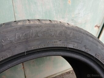 letni pneu michelin 225/45 R17 se vzorkem 6mm - 5