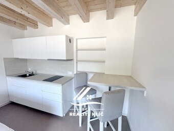 Pronájem bytu 1+KK 20 m2, ul. Ostravská, Hlučín - 5