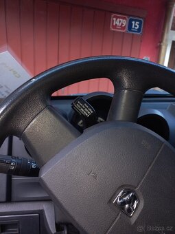 Dodge Nitro - 5