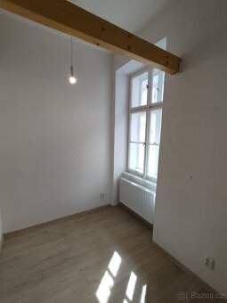 Pronájem bytu 1+1 37m2 - 5
