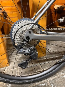 🚴♂️ Marin Headlands 54 cm – celokarbonový gravel, Shimano - 5