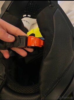 Zelená fosforová helma - 5