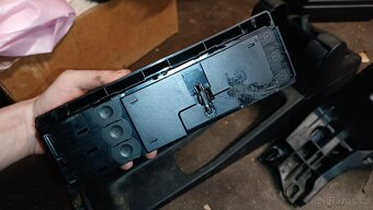 Středový tunel s loketní opěrkou z bmw e36 sedan - 5