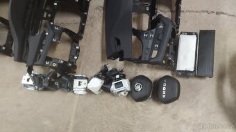 NOVÁ Airbagová sada Škoda Octavia 4 NOVÁ - 5
