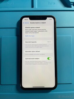 iPhone 11 Black 64GB, baterie 100% - 5