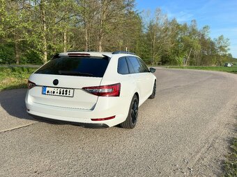 Škoda Superb Combi 2.0 TDI 110kW Laurin & Klement - 5