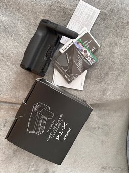 Vertical battery grip VG-XT4 - 5