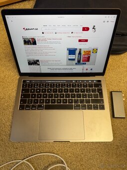 MacBook Pro 2017 touch bar - 5