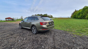 ŠKODA SUPERB III 4x4 DSG STYLE 2,0TDI 140kW NAVI DPH - 5
