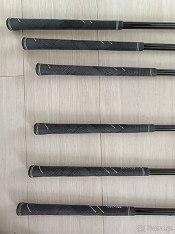 Golfove hole - velmi málo hrane - 5