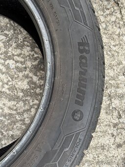 2ks zimní pneu 205/55/16 Barum Polaris 5 vzorek 7mm - 5