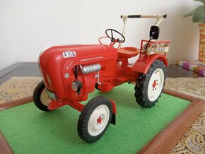 Porsche Diesel Revell 1/24 - 5