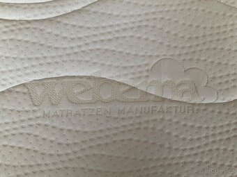 Velká manželská postel akácie Masiv - 5