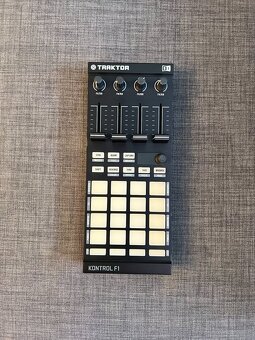 Traktor Kontrol F1 DJ Controller - výborný stav - 5