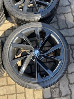 ORIGINÁL Alu Škoda VEGA R19, 5x112- TOP STAV, LETNÍ - 5