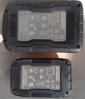 Baterie DeWalt 5Ah 1,7Ah 18V Power Stack a nabíječka DCB1104 - 5