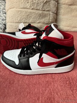 Nike Jordan mid - 5