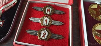 Medaile, vyznamenání, odznaky. - 5