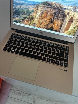 Acer notebook ružovy - 5