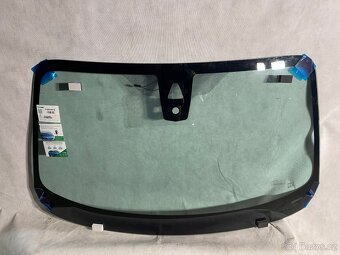 BMW řady1 F20/2F21 čelní sklo - 5
