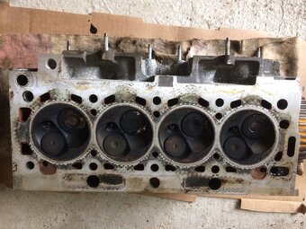 Hlava válcú Citroen Berlingo 1,4 KFX - 5