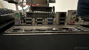 GIGABYTE GA-970A-DS3P + FX-6300 (6C/6T) - 5