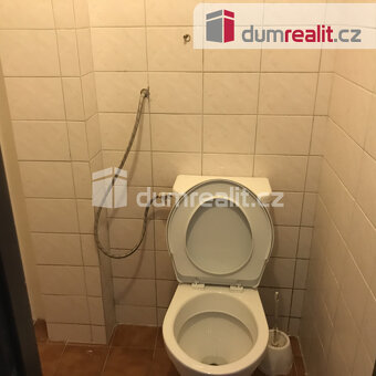 Pronájem bytu 1+1/26m2, Praha 8 Zenklova - 5