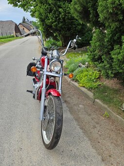 Suzuki Intruder VS 800 GL - 5