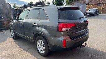 335. Kia Sorento 2.2 D4HB manuál Na náhradní díly - 5