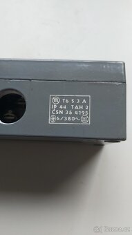 Spínač měřicích míst za - 5