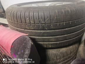 Prodám dvě sady kol na Mercedes ML - 5