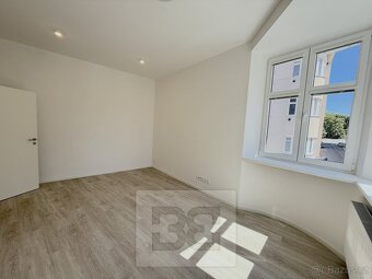 Pronájem bytu 3+kk, 79 m2 - Praha - Smíchov, ev.č. N08136 - 5