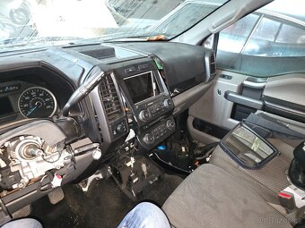 Ford F150 rok 2017 kompletní kabina - 5