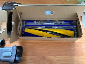 Dyson V15 Detect Total Clean, v záruce - 5