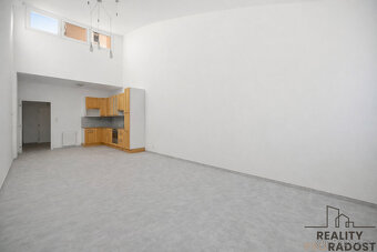 Pronájem bytu, 1+kk, Pardubice - 5