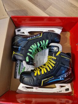 Brusle CCM 6D EUR 40,5 - 5