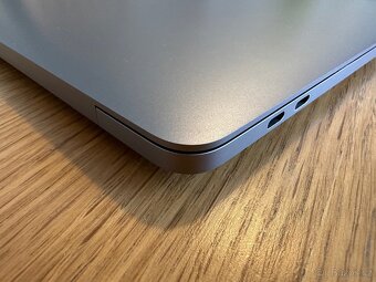 Apple MacBook 13, M1, 2020, TOP STAV - 5