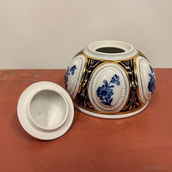 Porcelánová dóza, cukřenka Royal Dux Bohemia, výška 12cm - 5