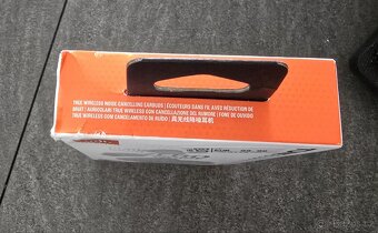 JBL Tune Buds 2 bezdrátová sluchátka bílá - 5