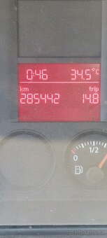 Volkswagen CADDY 1,9 DIESEL - 5