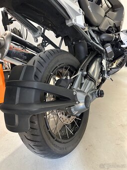 BMW R 1200 GS Triple Black nové v ČR najeto 28000km - 5