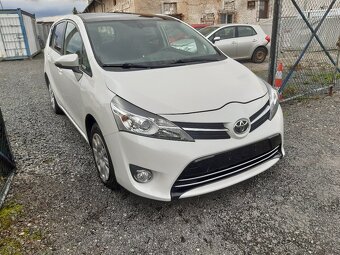 Toyota Verso - 5
