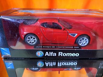 Kovové modely aut značek Maisto, NewRay, Hongwell, Cararama - 5