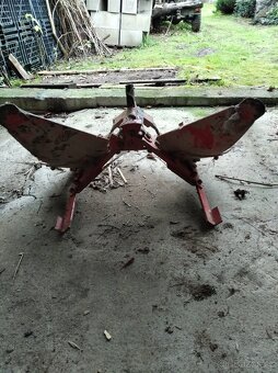 Vari,tera oboustranný pluh, obracák APH - 352 - 5