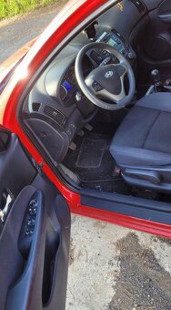 Hyundai i30 CW 1.6 CRDi - 5