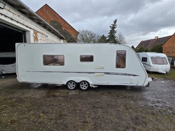 Karavan Swift Conoueror 655 Lux Pro 4/5 osob Pojezd - 5