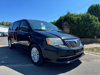 Chrysler Lancia Voyager 3.6 Navi Go RT Kůže 2012 - 5
